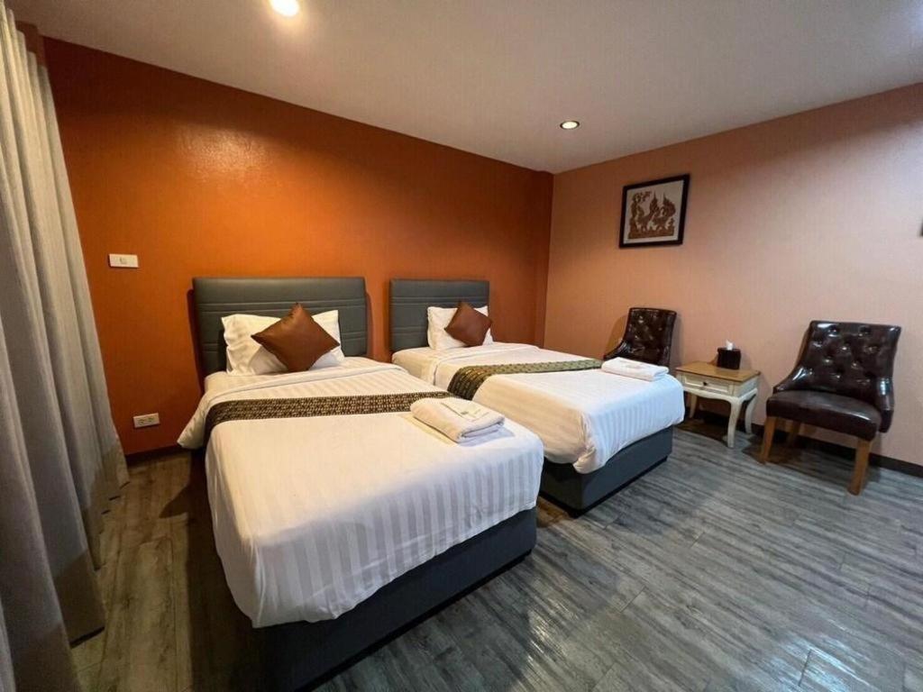 Phaphoom Boutique Residence Бангкок Экстерьер фото