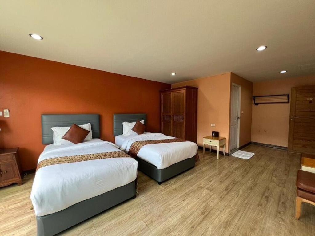 Phaphoom Boutique Residence Бангкок Экстерьер фото